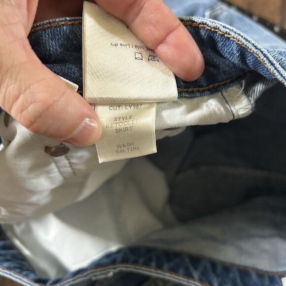 Reformation Retooled Distressed Blue Denim Mini Skirt Salton Wash Size 29 LY397 - Picture 8 of 10